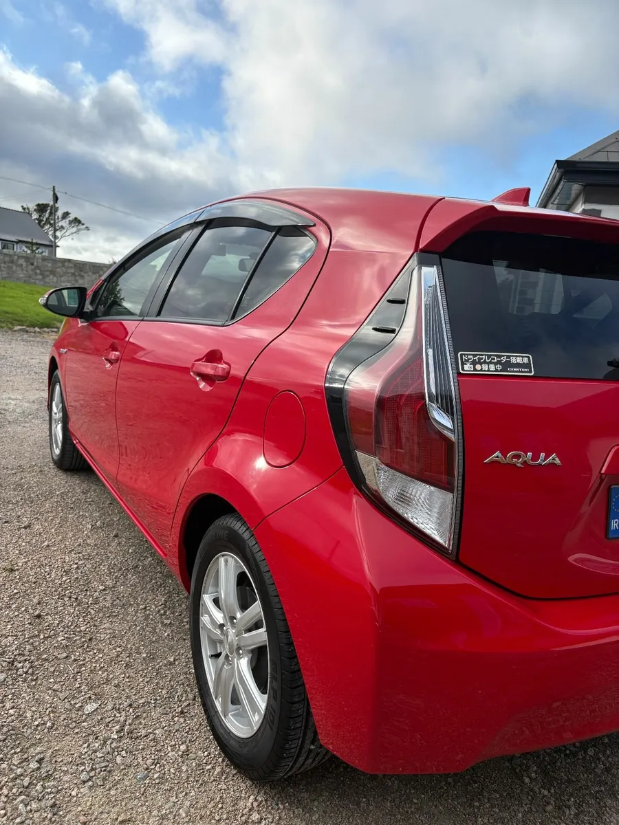 NEW NCT 06/27 LOW MILES AUTOMATIC HYBRID - Image 2