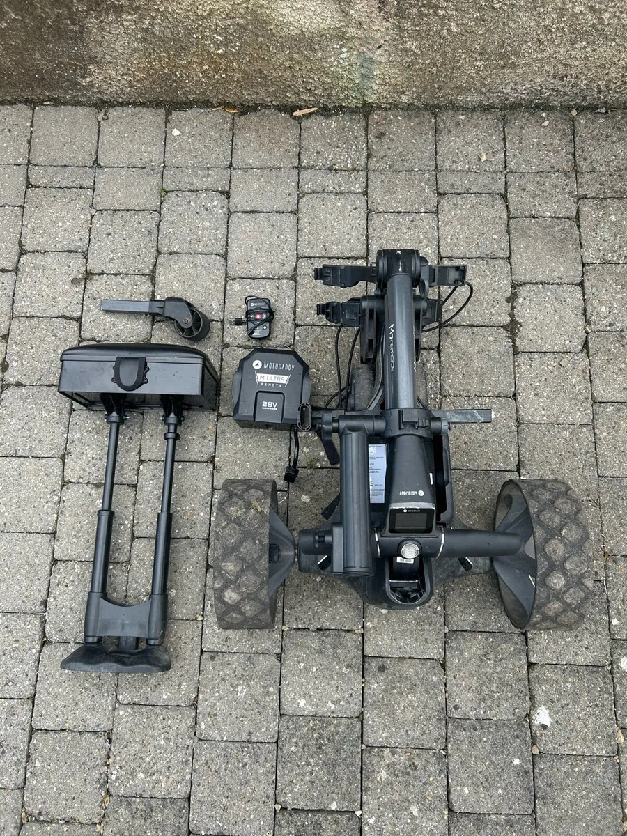 Motocaddy ME Remote Electric Golf Trolley - Image 2