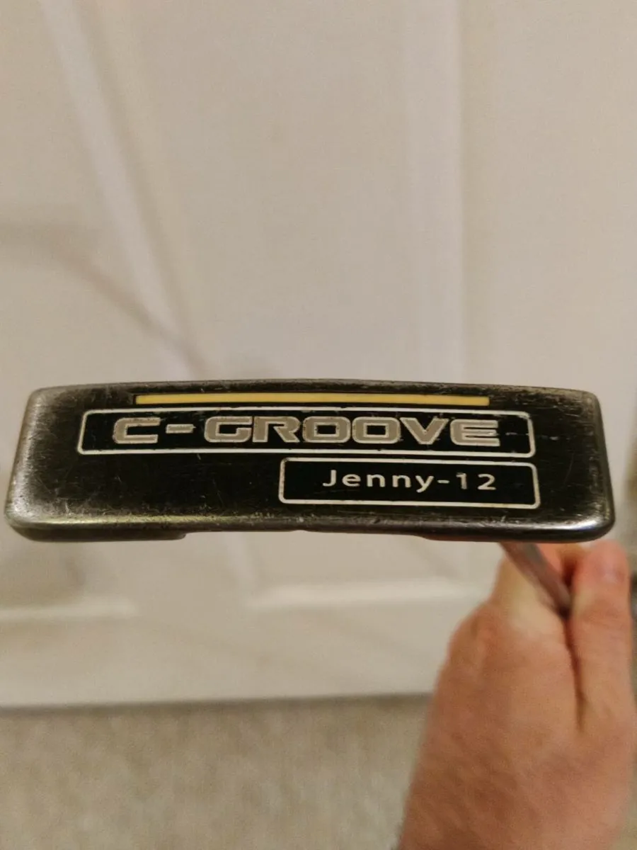 Yes! Jenny-12 C-Groove Putter – SuperStroke Grip - Image 1