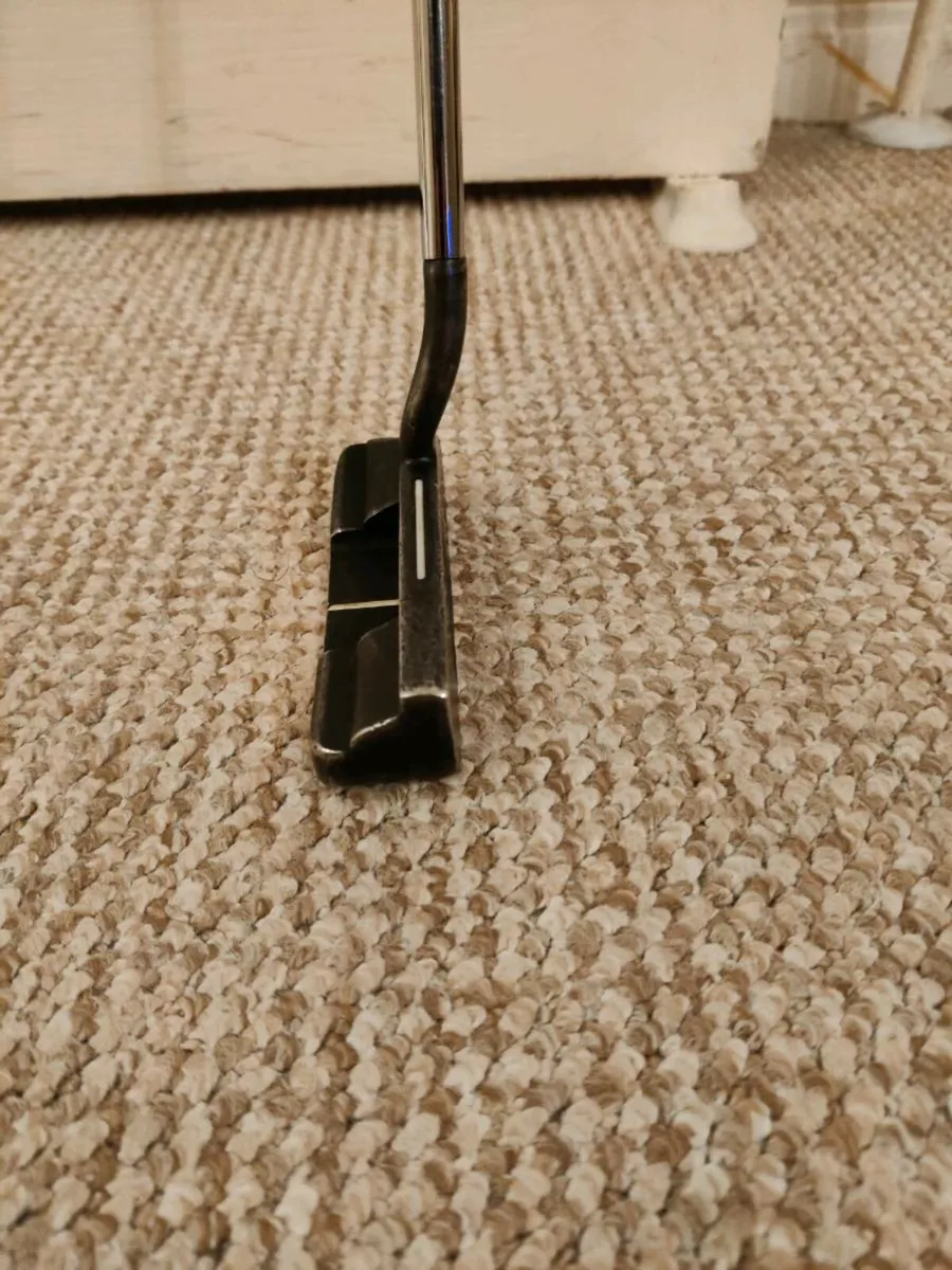 Yes! Jenny-12 C-Groove Putter – SuperStroke Grip - Image 4