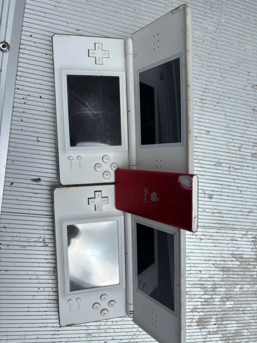 Nintendo DS & I-pod - Image 2