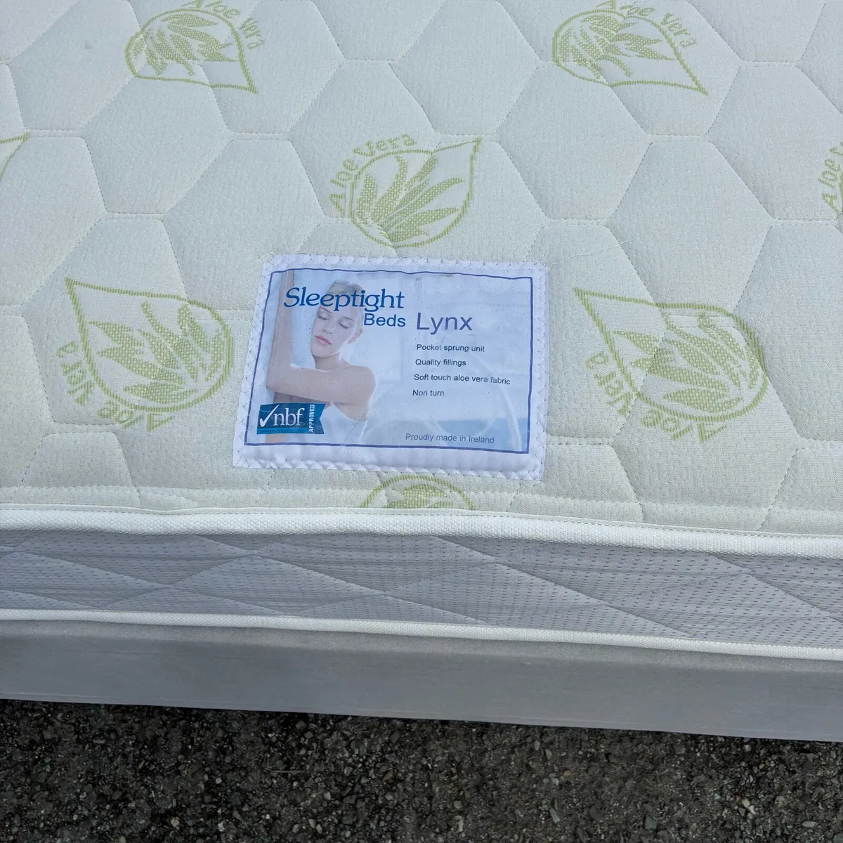 5ft King Bed & Mattress & crushed velvet headboard - Image 3