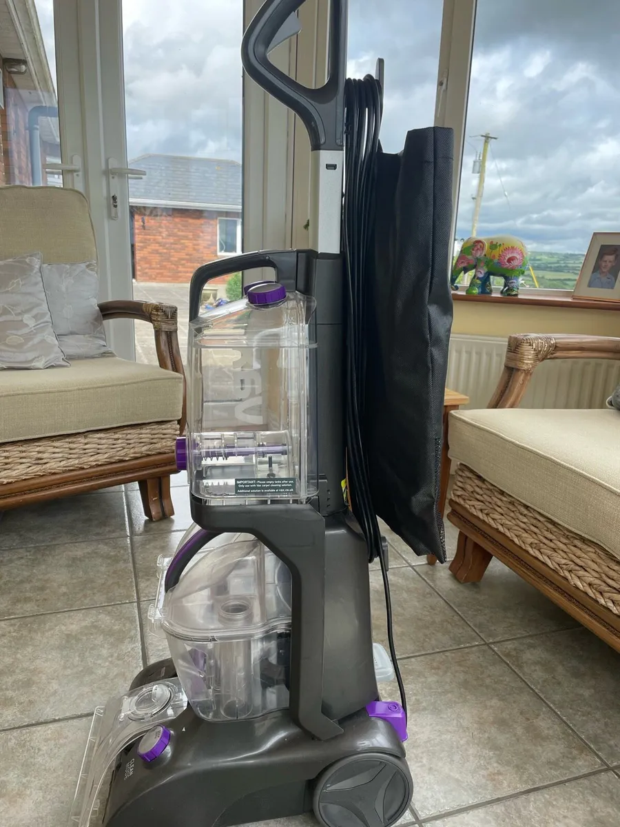 Carpet Cleaner - Image 1