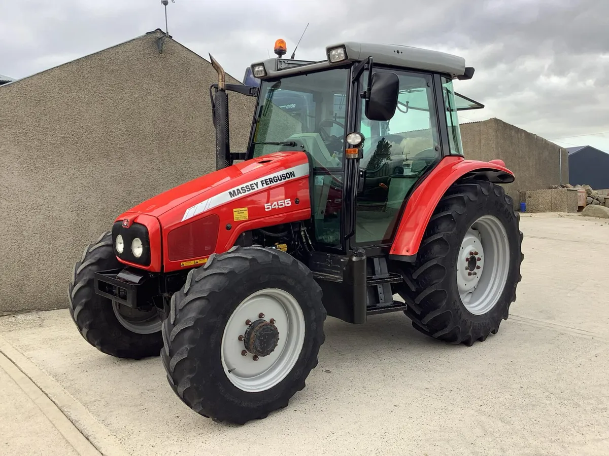 2006 MF 5455 - Image 3