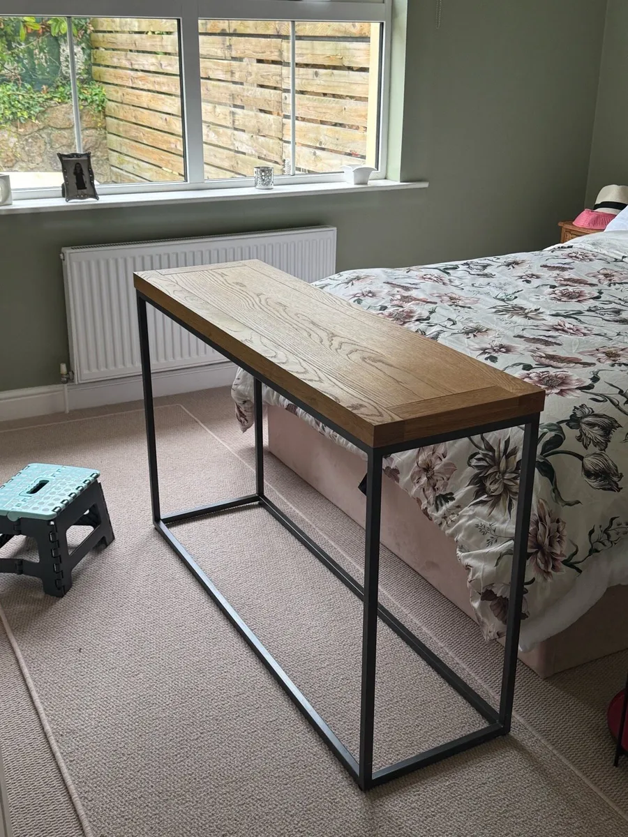 Console table - Image 1