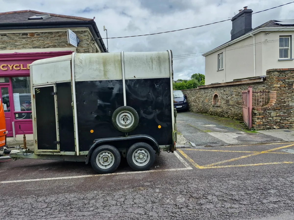 Horse box - Image 4