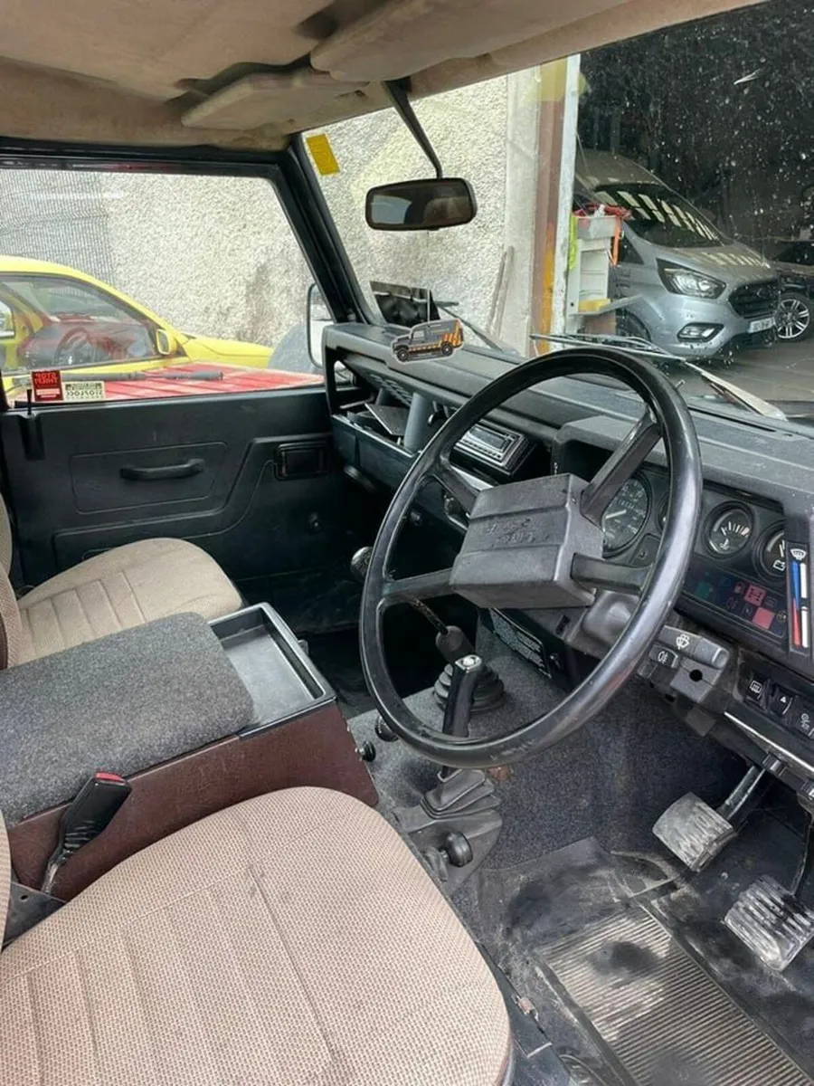 1984 Defender Station Wagon - For Sale - Image 2