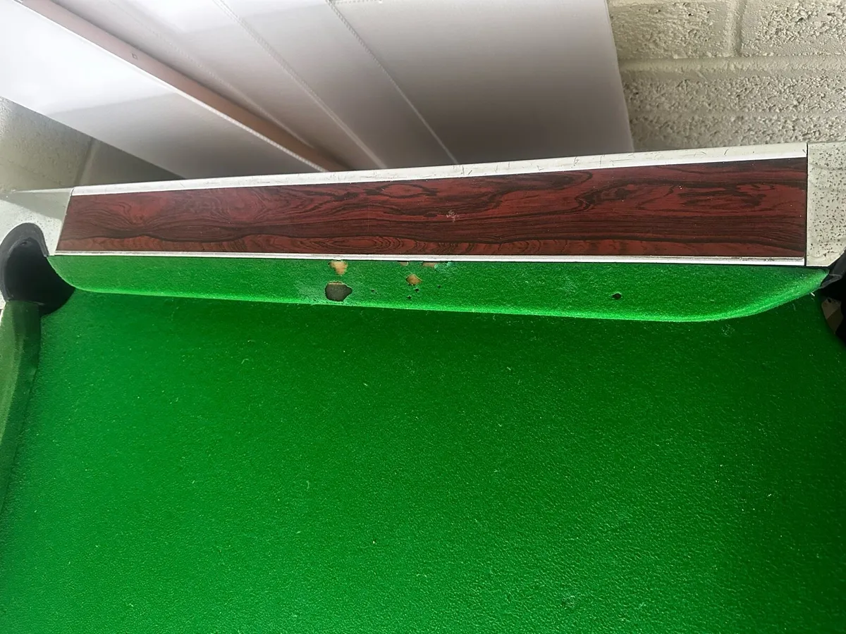 Pool table - Image 2