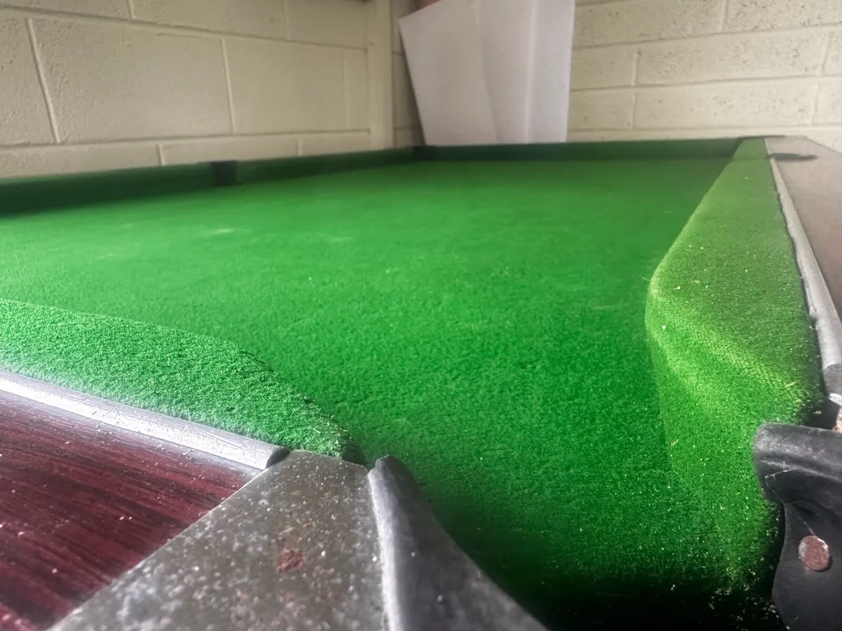 Pool table - Image 3