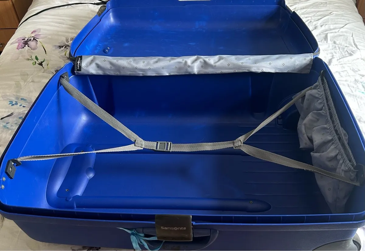 Samsonite Hard Shell Suitcases For Sale (4) - Image 4