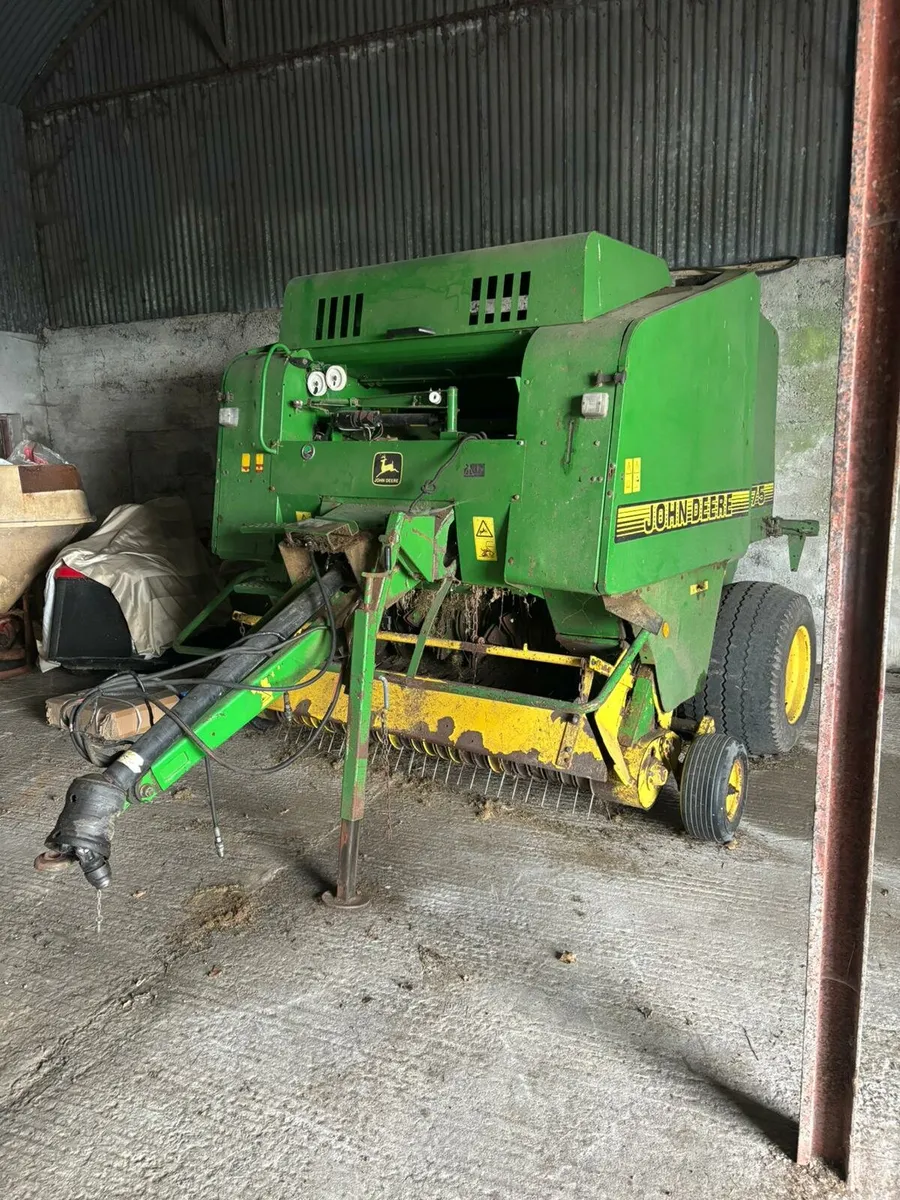 John Deere 575 - Image 1