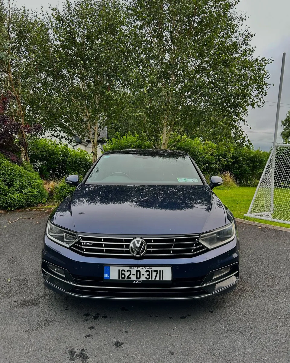 162 VW Passat R-Line 2.0 DSG Auto - Image 2