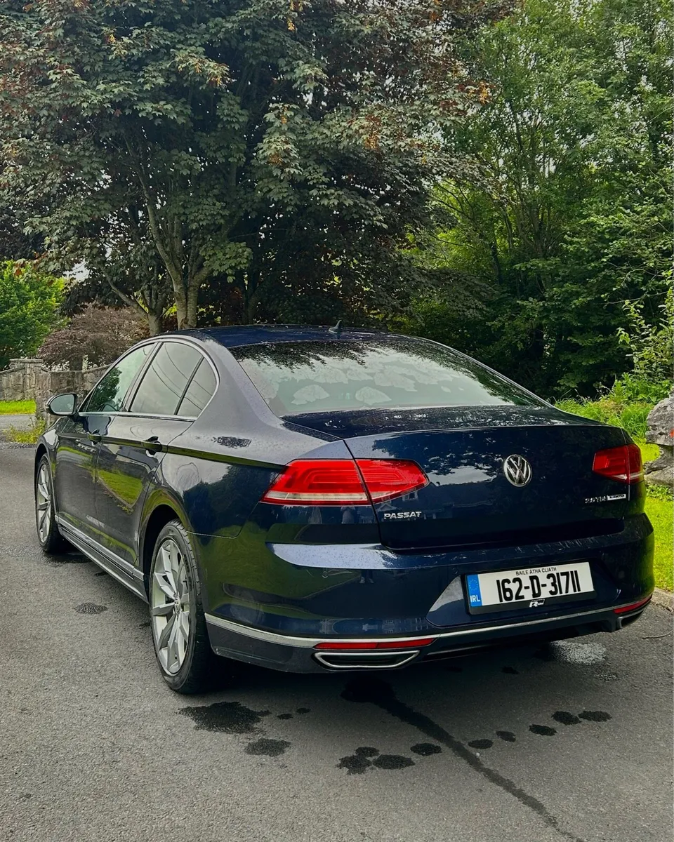 162 VW Passat R-Line 2.0 DSG Auto - Image 4