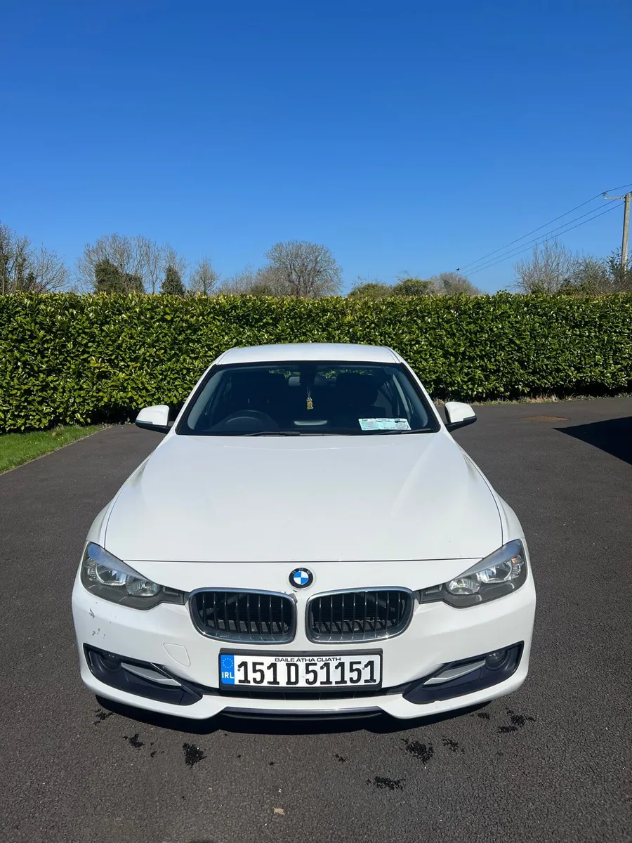 2015 BMW 3 Series - Image 2