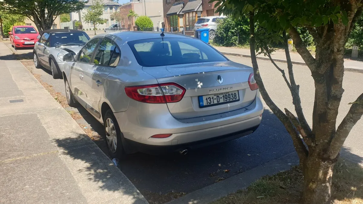 Renault Fluence 2013 - Image 4