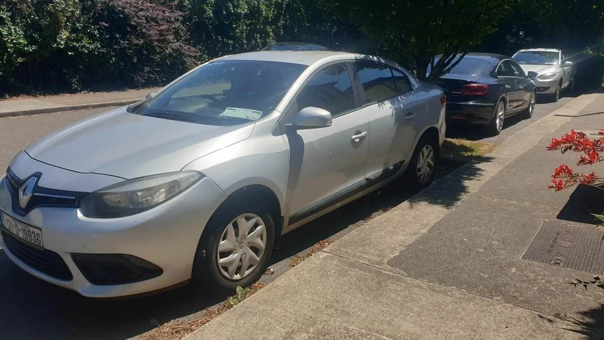 Renault Fluence 2013 - Image 2