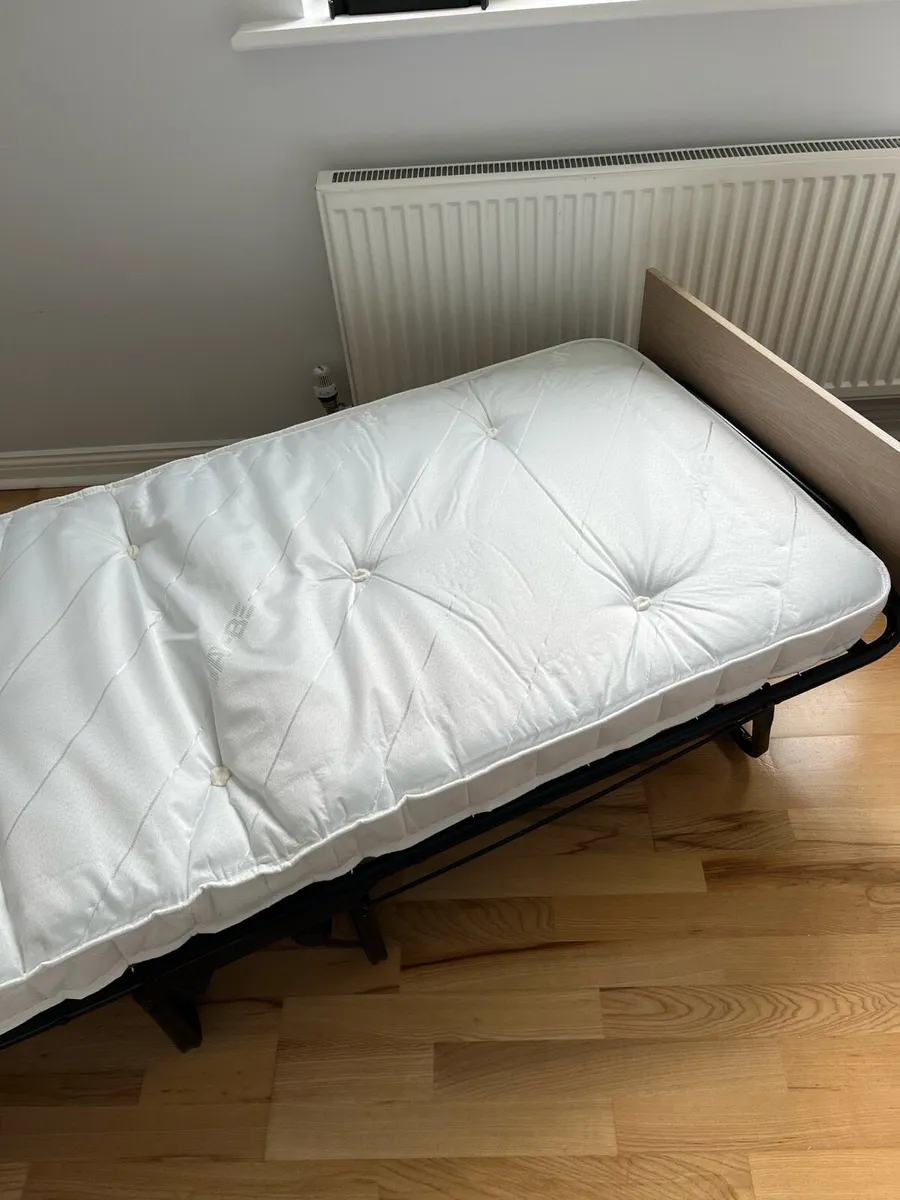 Fold up Single Bed - Image 1