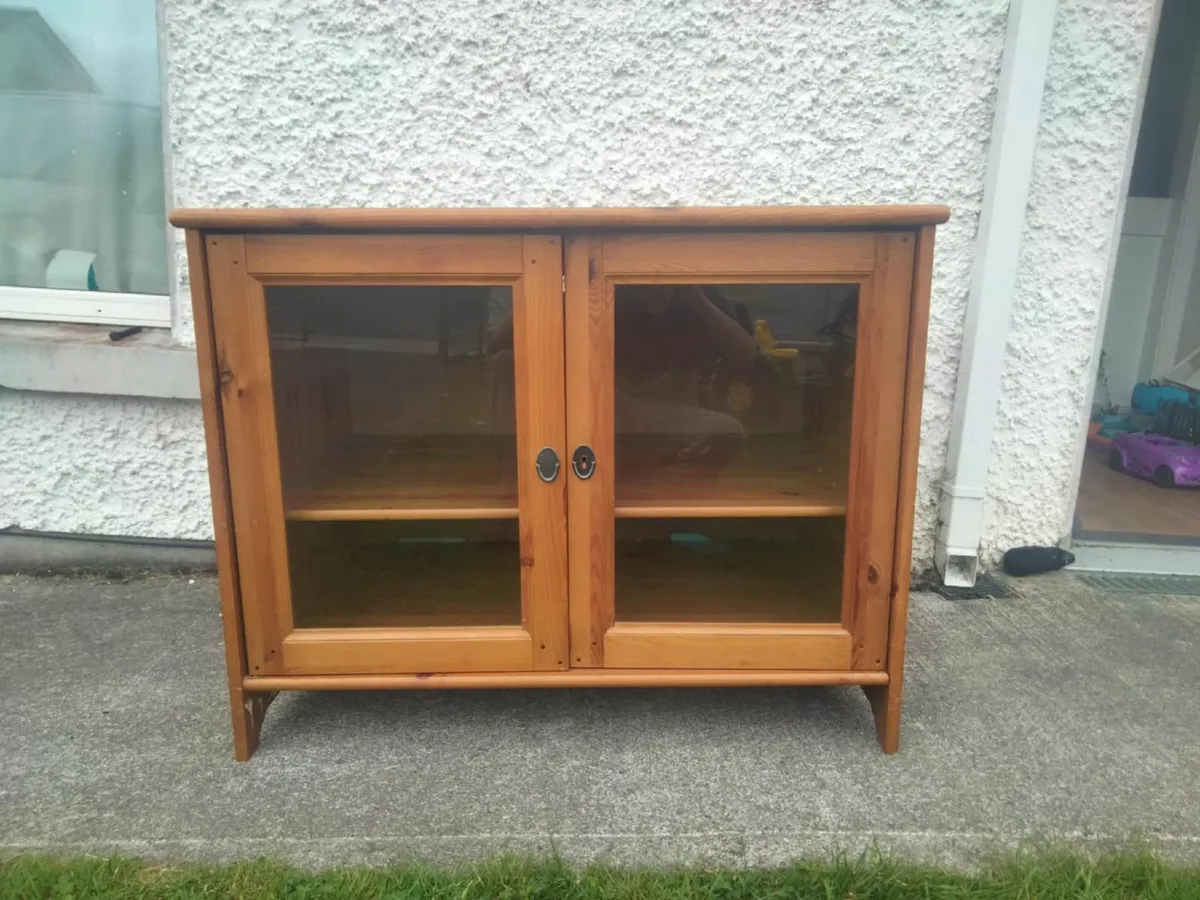 Wooden unit - Image 1