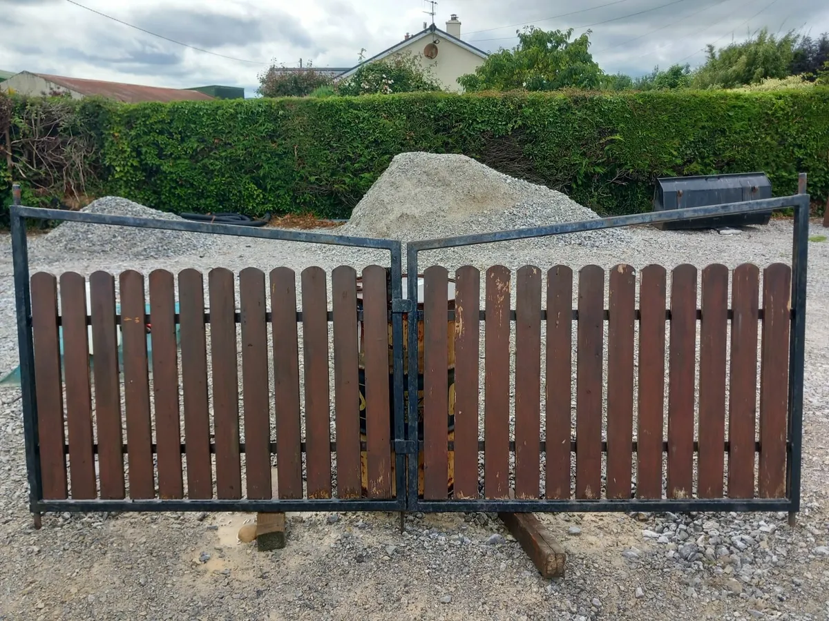 gates - Image 4