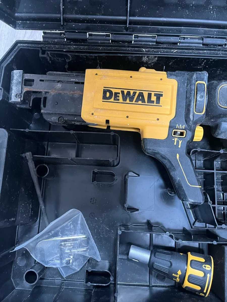 Dewalt collated screw gun - Image 3
