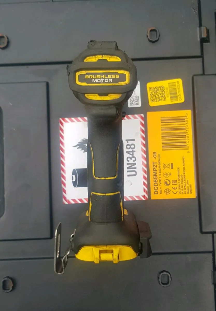 Dewalt dcf840 - Image 3