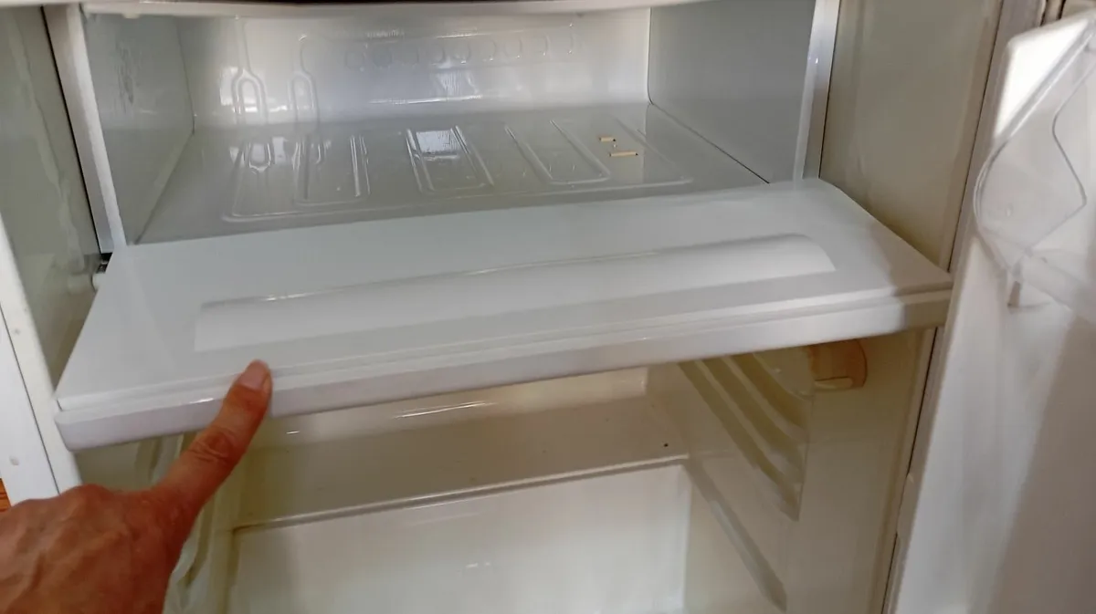 Fridge  white color - Image 4