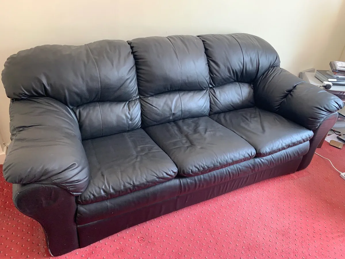 Sofa Suite - Image 4