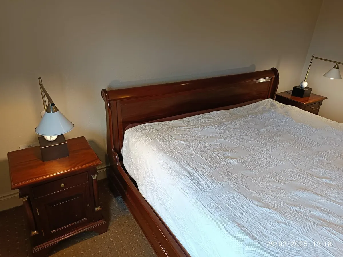 Emperor Bed and Lockers - Image 4