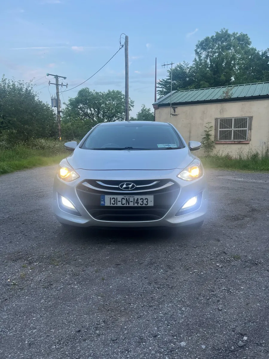 Hyundai i30 1.6 - Image 1