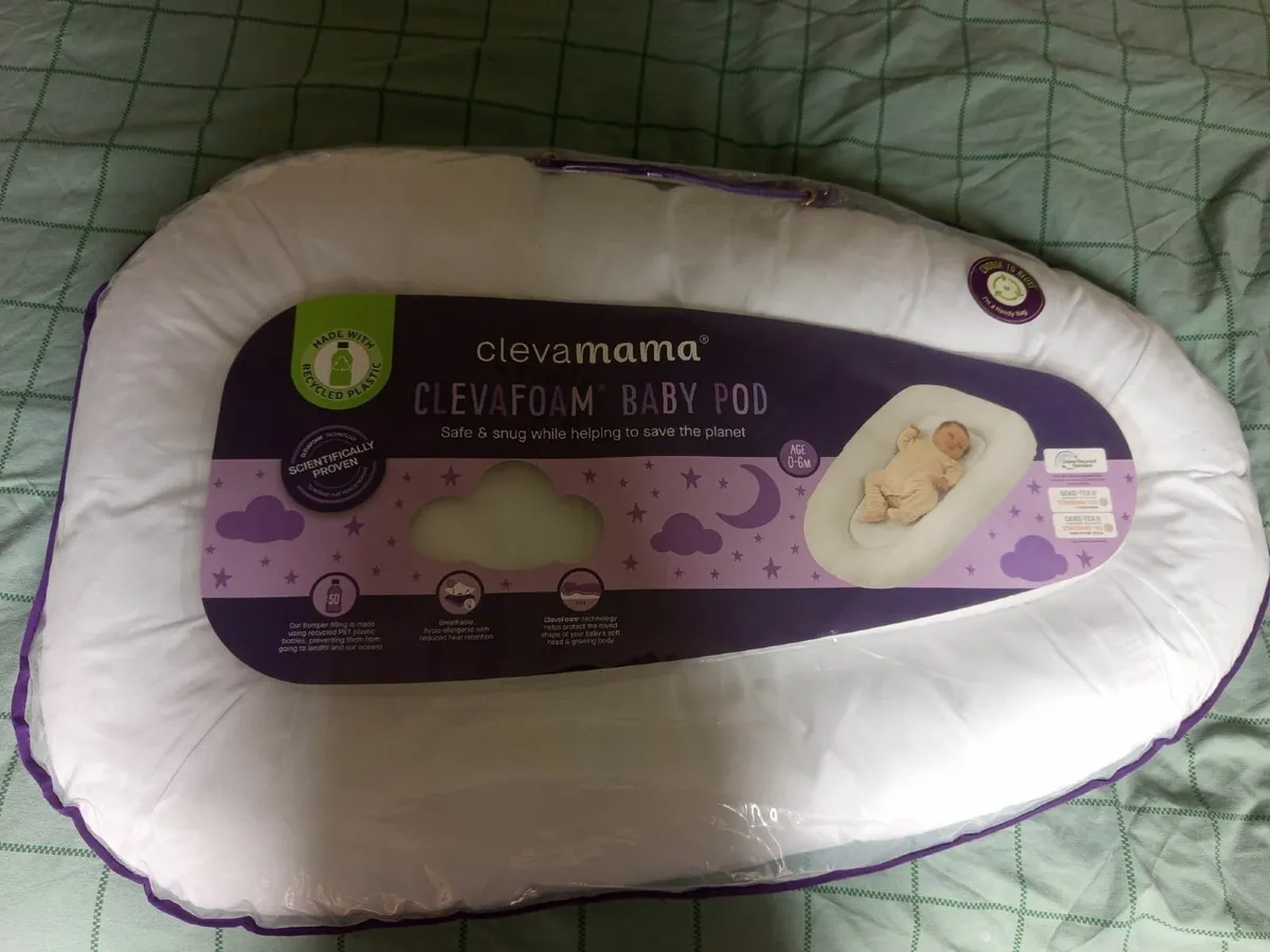 ClevaMama ClevaFoam Baby Pod - White (0-6m) - Image 1