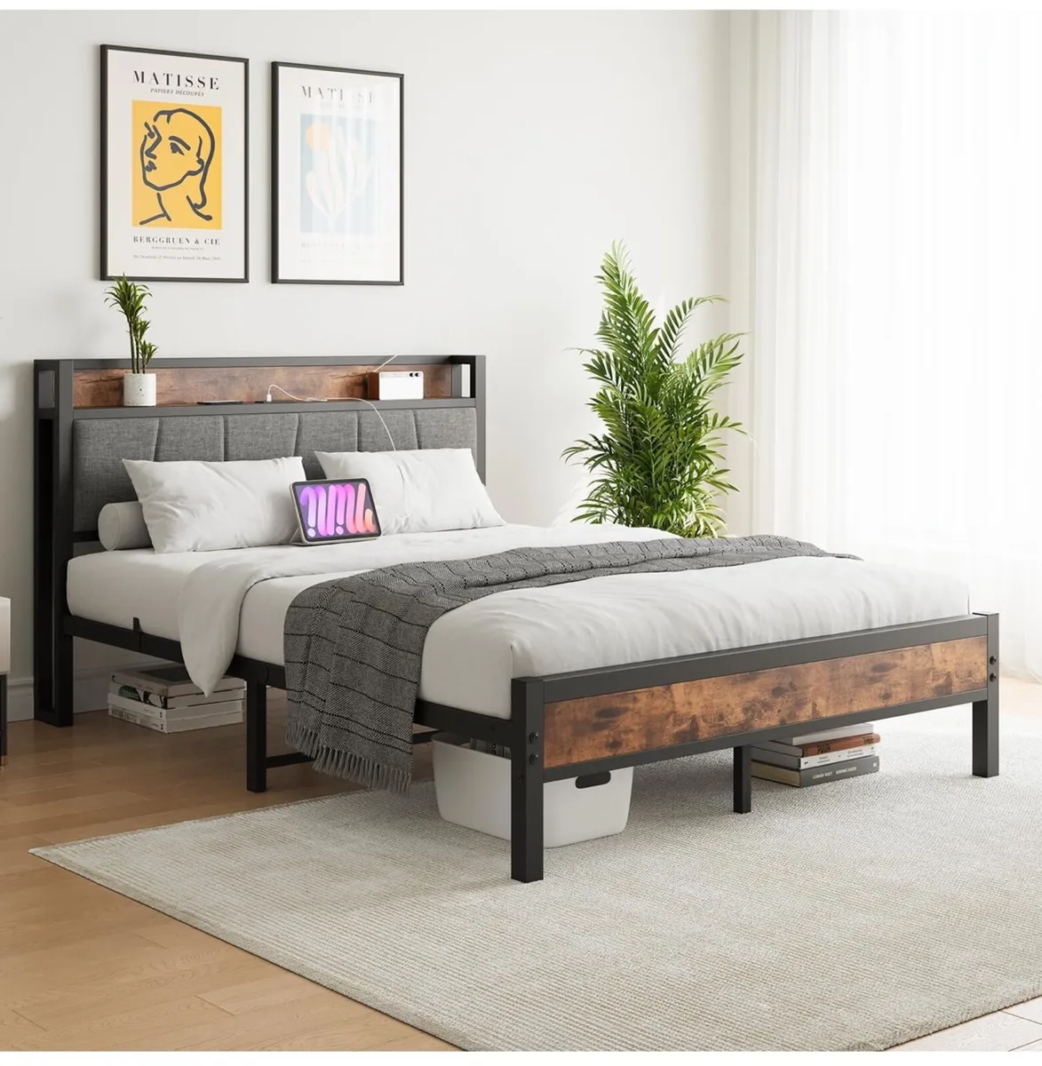 Kingsize Bed Base with Charging Station - Image 4