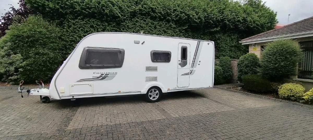 4/5 Bert Swift challenger 530  caravan for sale - Image 2