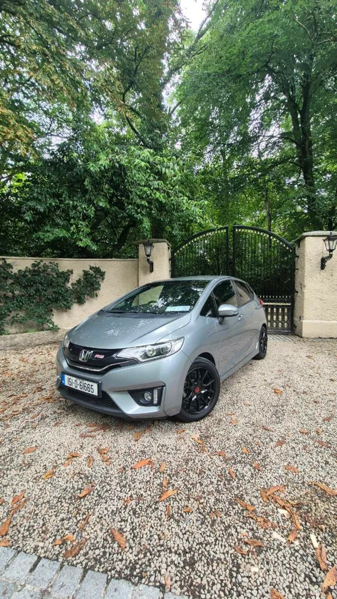 2015 HONDA JAZZ RS, LOW MILES, I-VTECH - Image 1