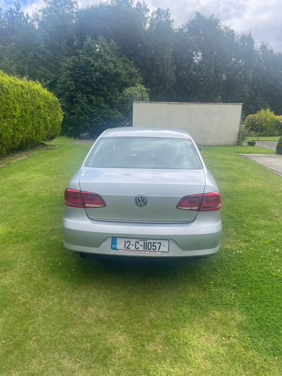 Volkswagen Passat 2012 - Image 3