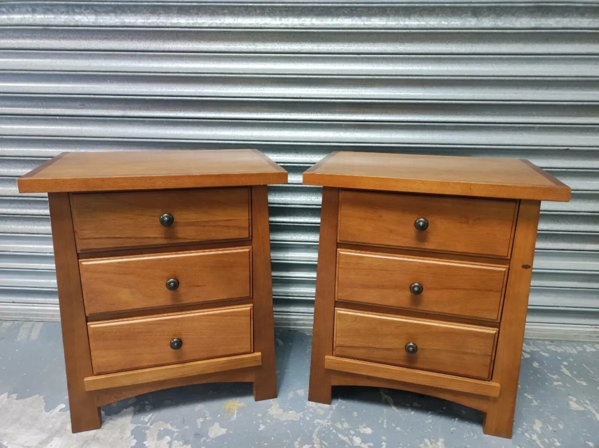 Pair of solid cherry wood bedside lockers - Image 1