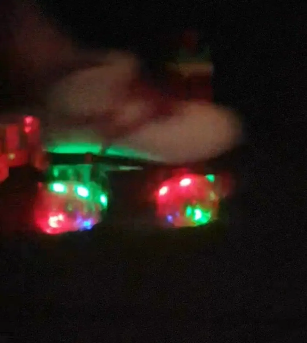 Light up skates size 2 - Image 2