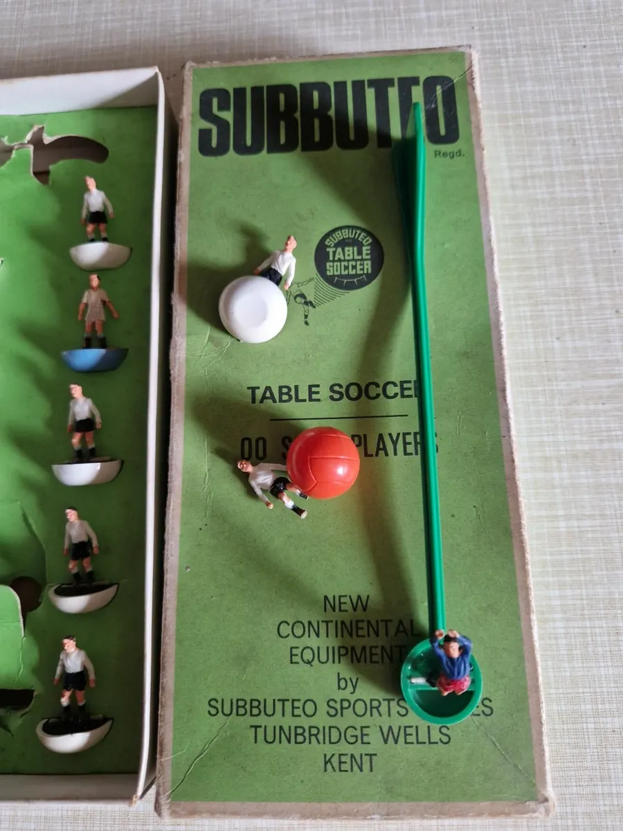 Vintage Subbuteo Football Team - Image 2