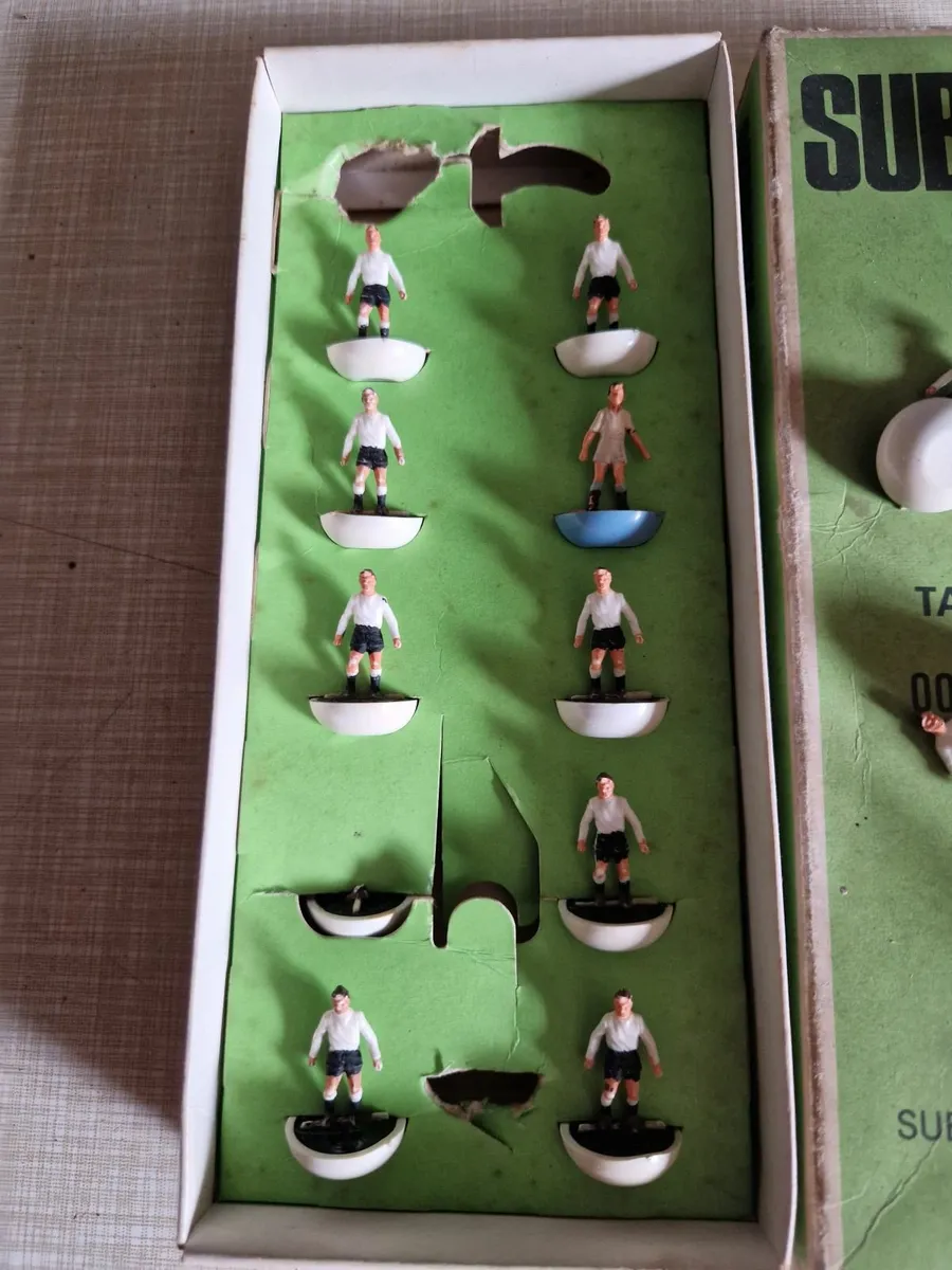Vintage Subbuteo Football Team - Image 3