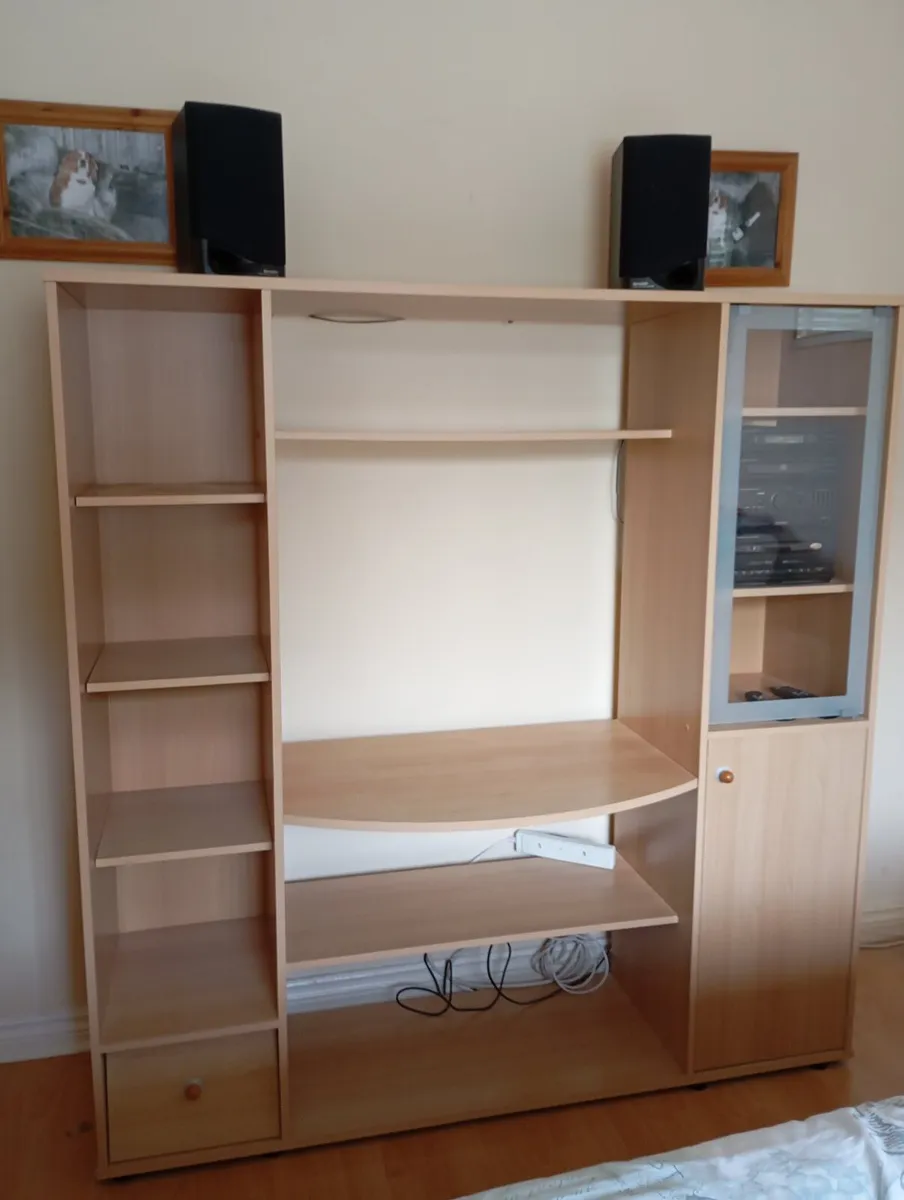 Wall and tv unit, and 4foot base for mattress - Image 1