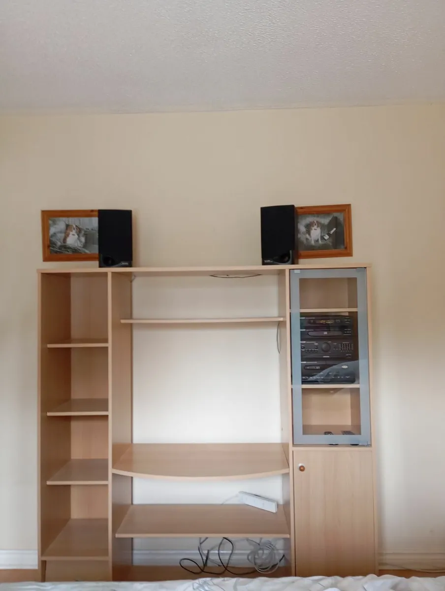 Wall and tv unit, and 4foot base for mattress - Image 2