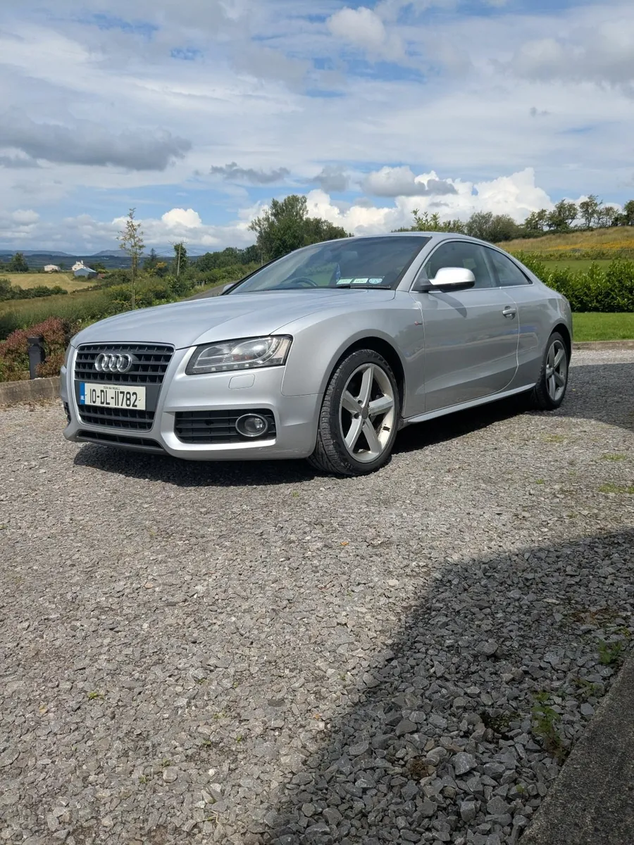 Audi A5 2010 - Image 1