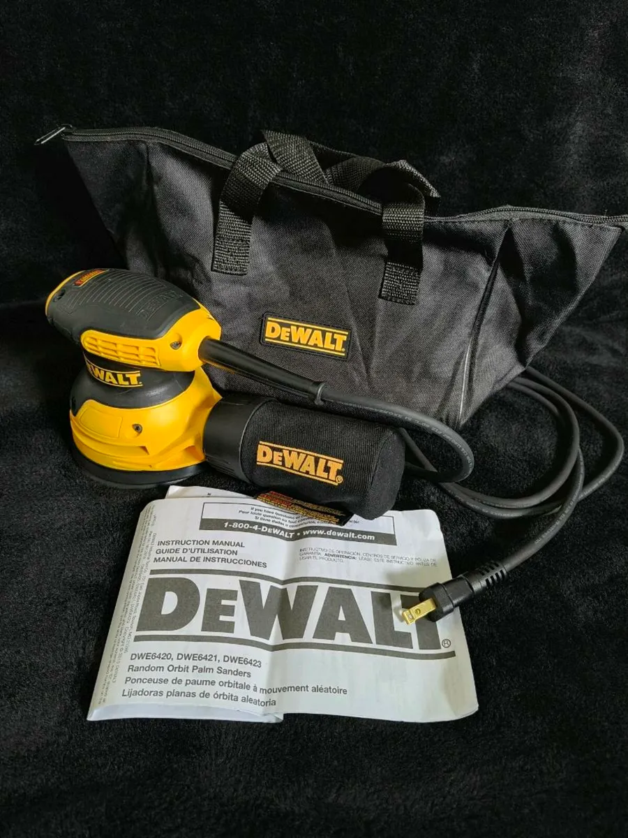 DEWALT DWE6421 Random Orbit Palm Sander Like New - Image 1