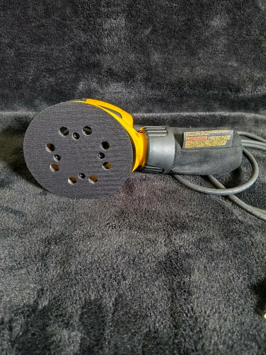DEWALT DWE6421 Random Orbit Palm Sander Like New - Image 2