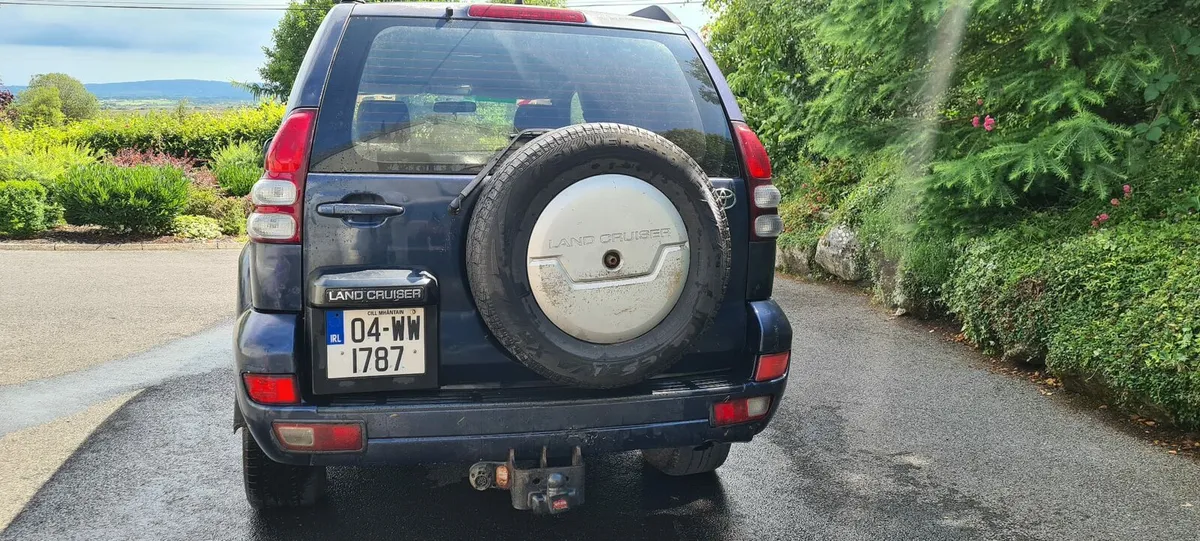 04 Toyota land cruiser - Image 2