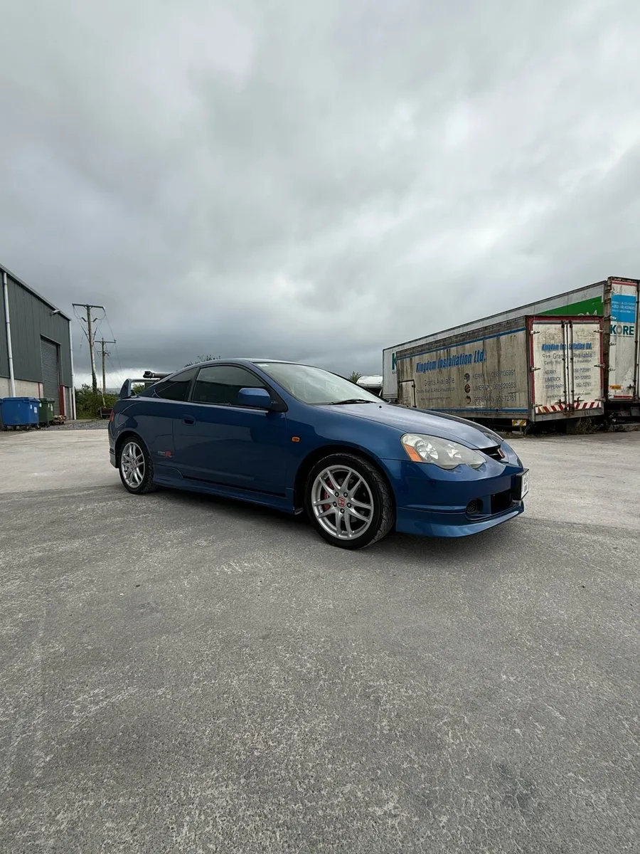 Honda Integra DC5 - Image 1