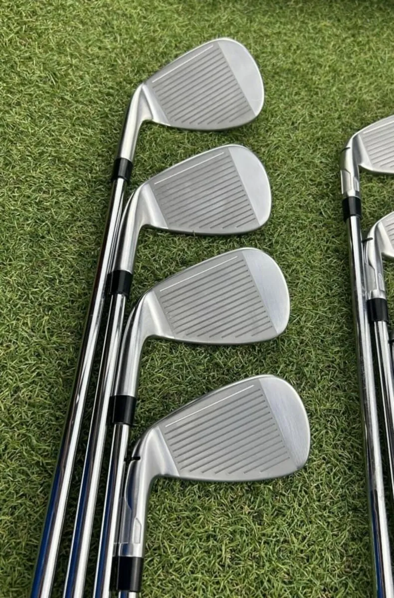 TAYLORMADE Qi10 IRONS / 4-PW-SW / STIFF - Image 4