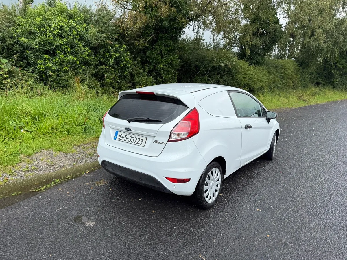 Ford fiesta van - Image 3