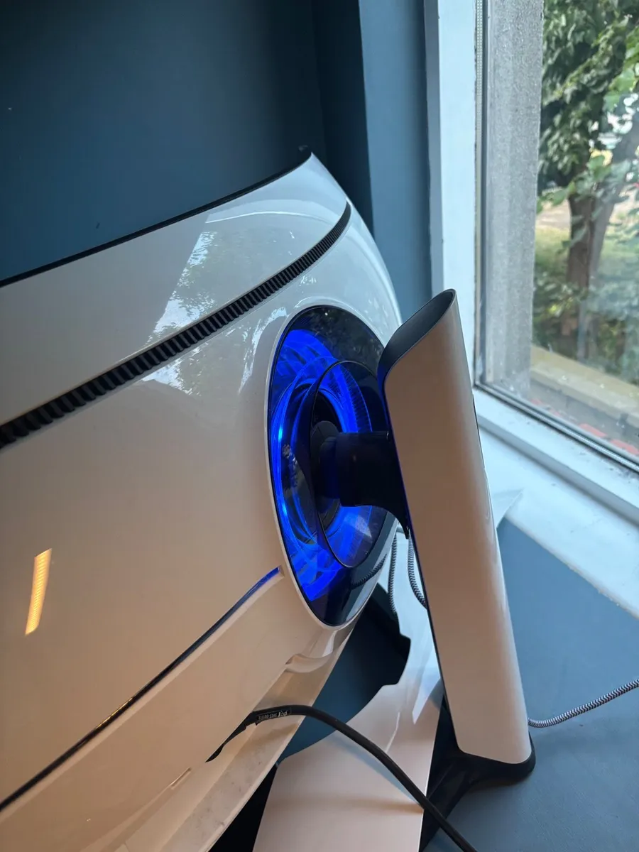 Samsung 49’’ Curved LED lights Gaming Monitor Odys - Image 3