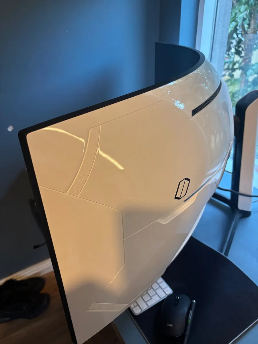 Samsung 49’’ Curved LED lights Gaming Monitor Odys - Image 4