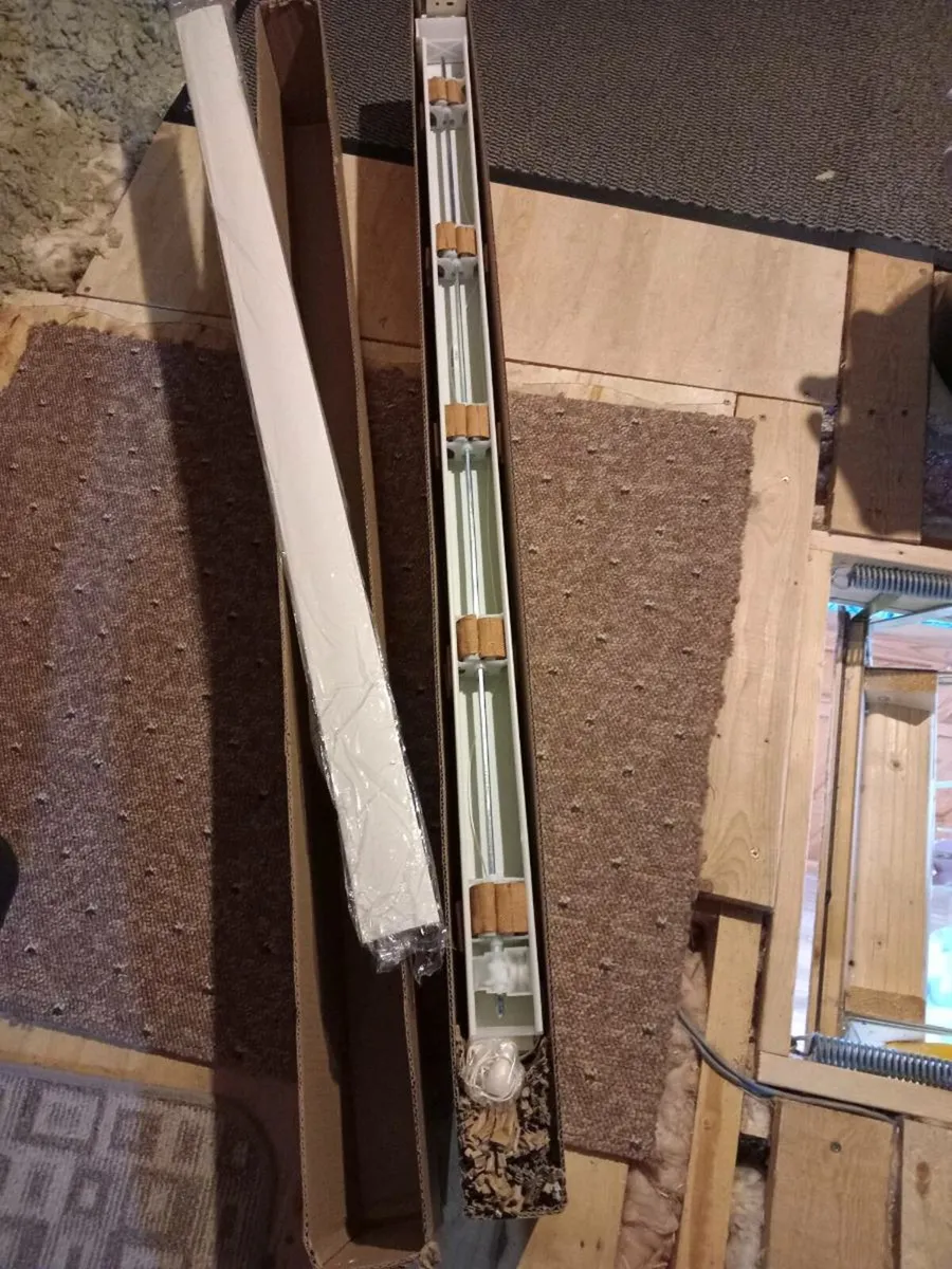 Window Blind - Image 2